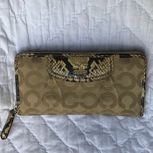 Coach wallet